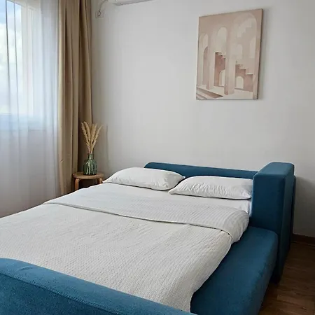 White Sensation Apartment *